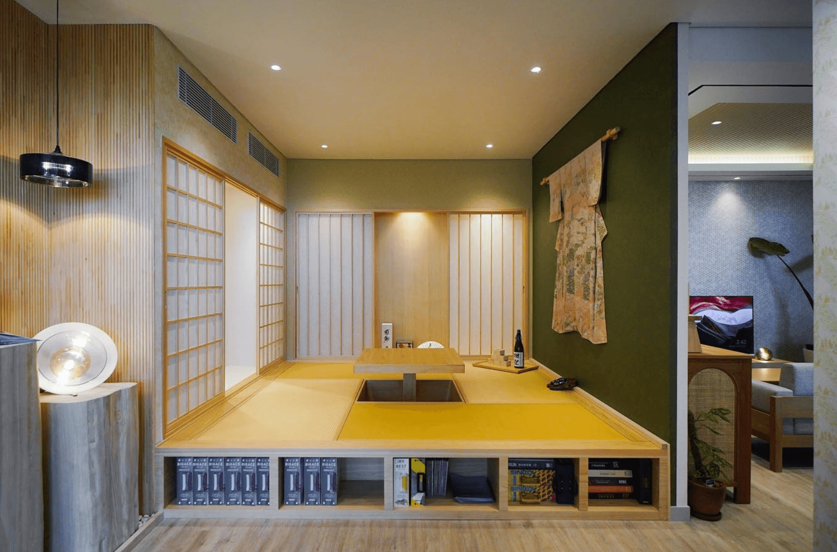 UCI showroom — Japanese bedroom interior